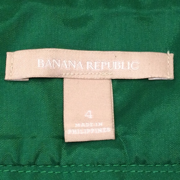 Banana Republic green short skirt - Picture 7 of 12